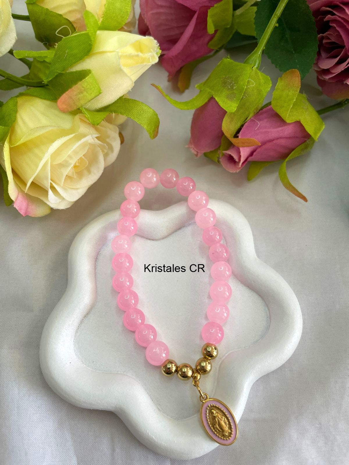 Pulsera Con Dije de La Virgen (Rosado Claro)