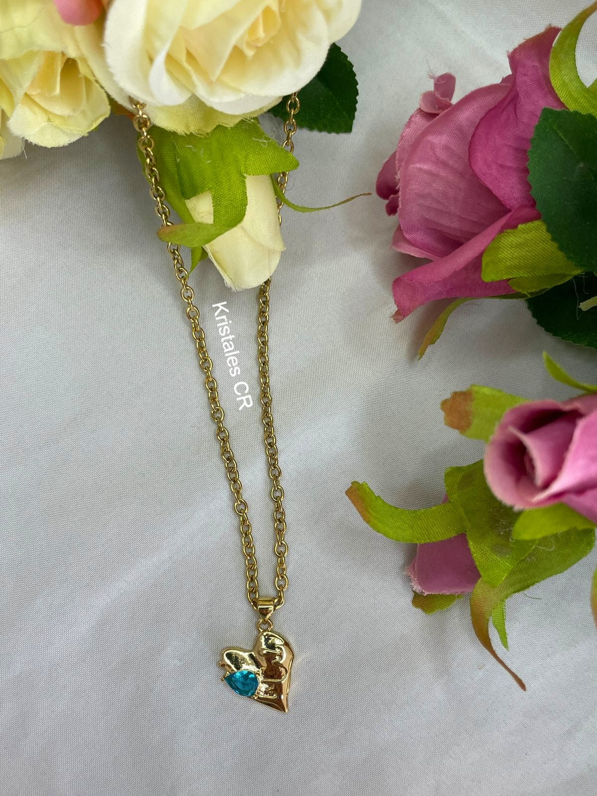 Collar de Corazón Con Celeste