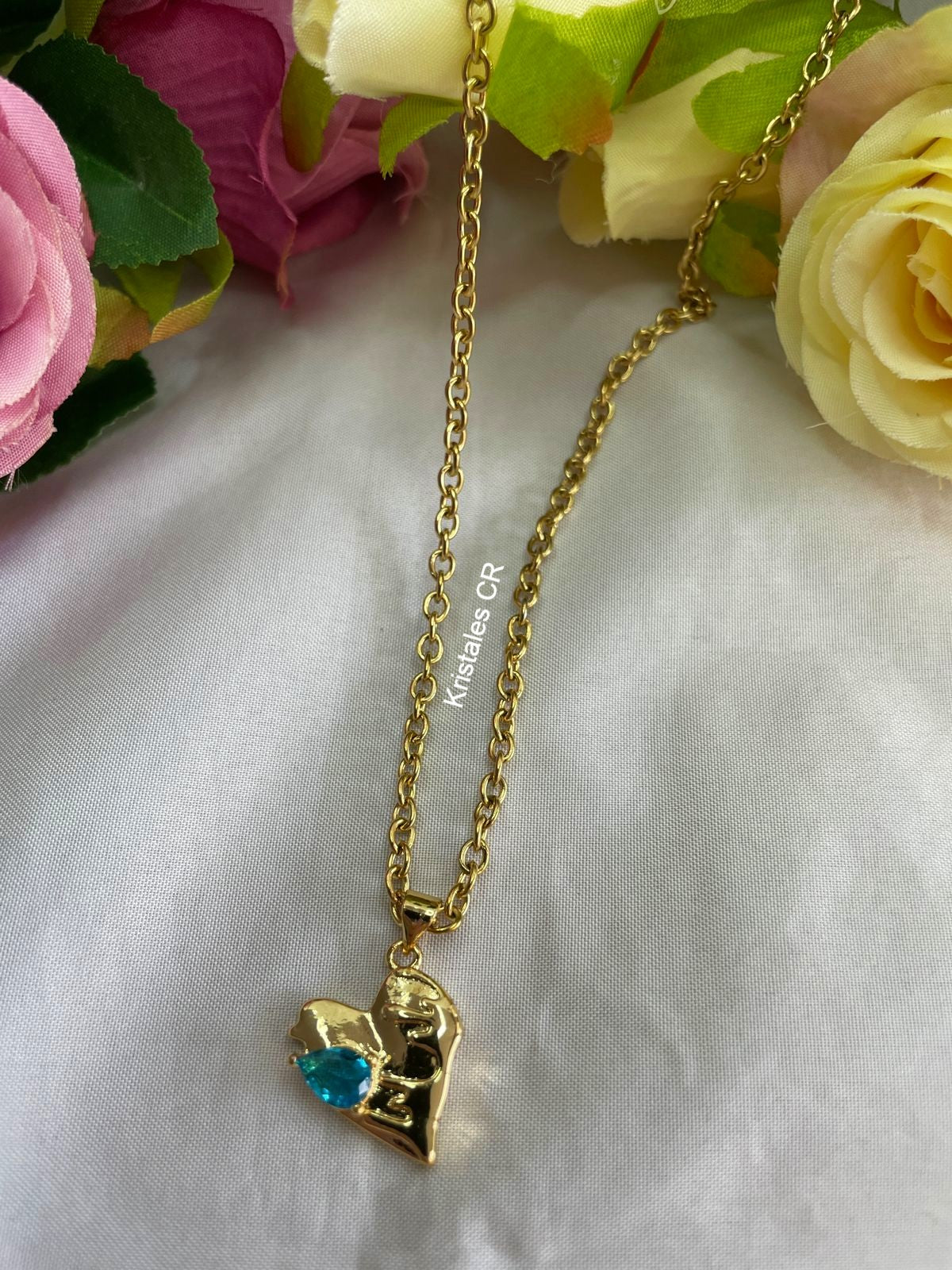 Collar de Corazón Con Celeste