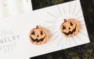 Aretes (Halloween)