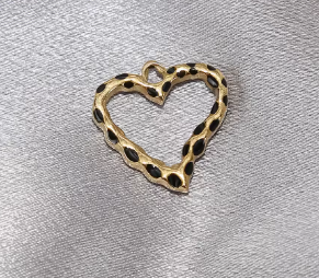 Dije Borde de Corazón