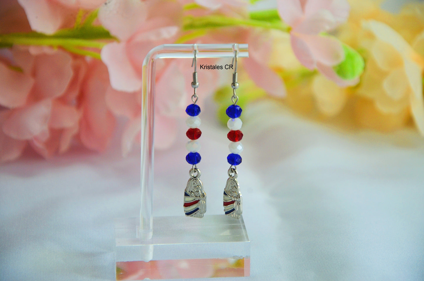 Aretes de la Virgen de los Ángeles