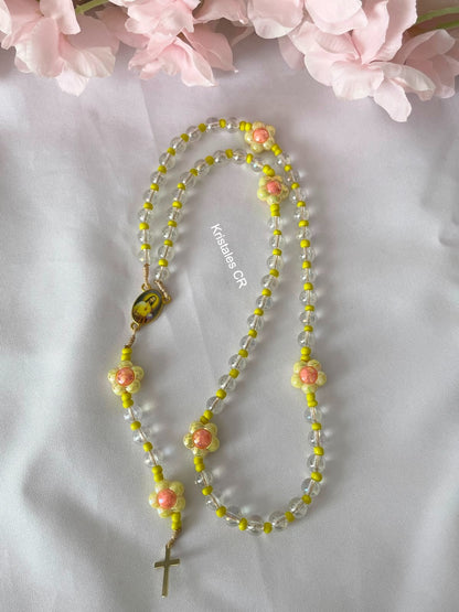 Rosario - Cristo Rey del Universo (Amarillo)