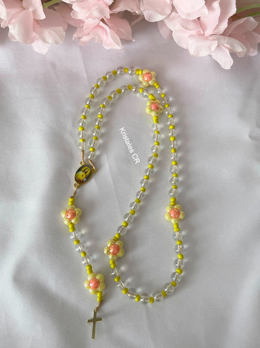 Rosario - Cristo Rey del Universo (Amarillo)