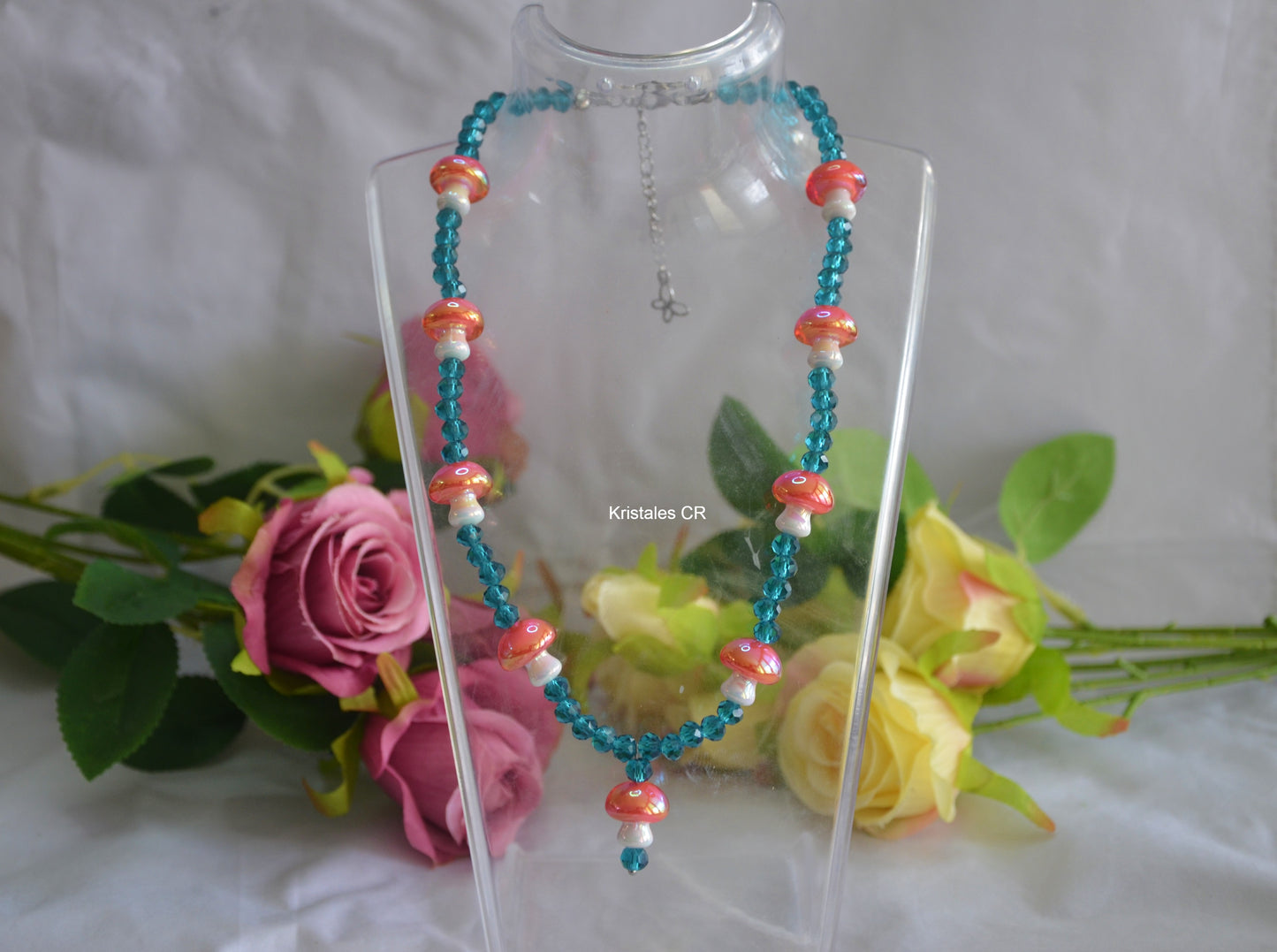 Collar de Hongos Rojos